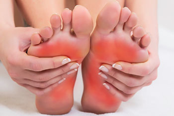 Expert podiatrist treating foot pain near Kensal Rise & Richmond