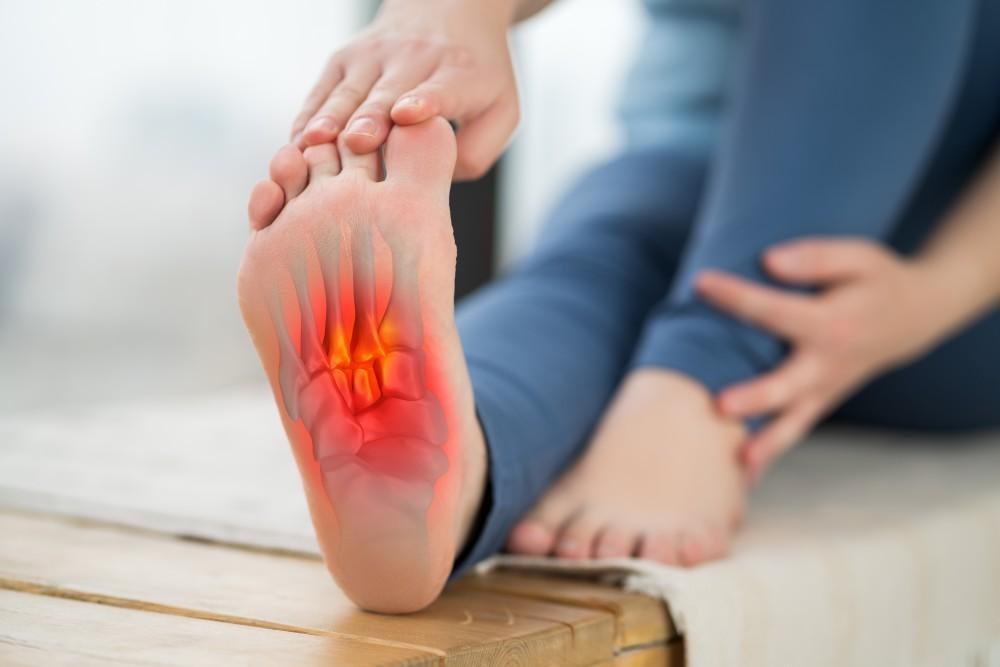 Foot Arch Pain Treatment: Causes, Symptoms & Relief Tips