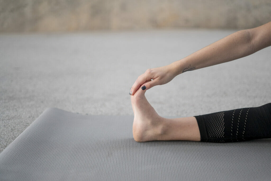 foot stretching exercises routine