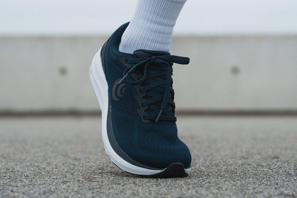 best shoes for foot pain support